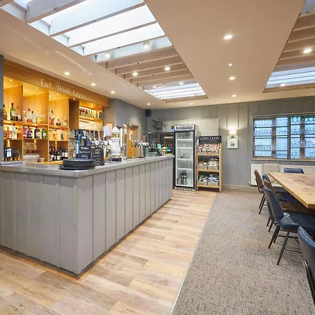 Дом отдыха Happy Days With Hot Tub