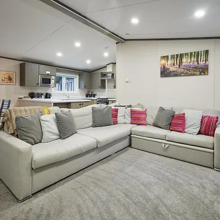 بيت للعطل Happy Days With Hot Tub يورك