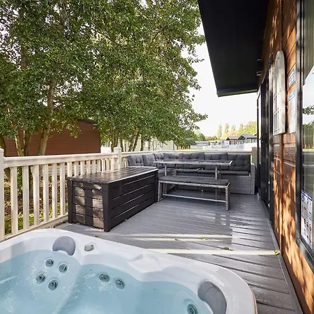 Happy Days With Hot Tub * يورك